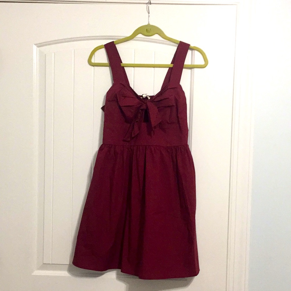 NWT Burgundy tie front boutique dress